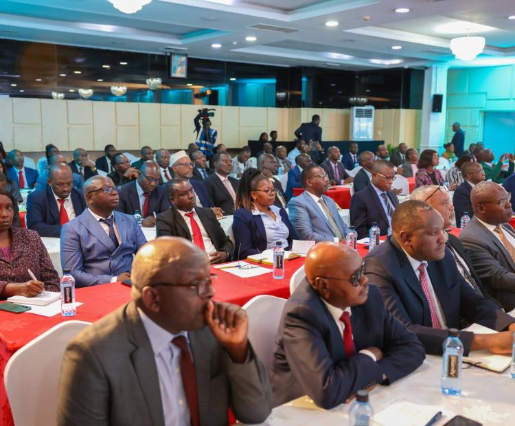 Consultative Meeting Between the Chief of Staff and Head of the  Public Service With the Leadership of All Relevant Research Institutions 